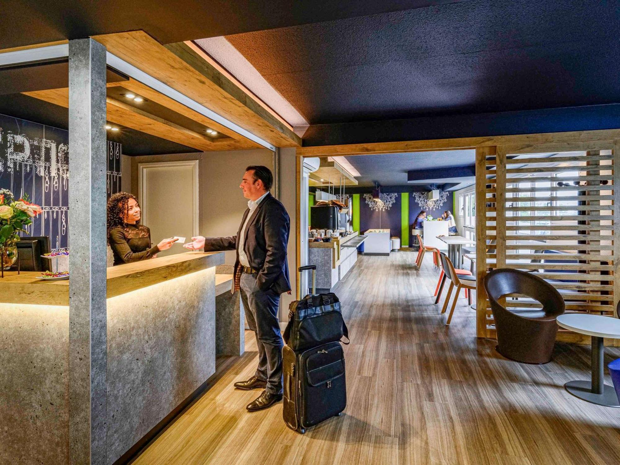 Ibis Budget Saint-Etienne Stade מראה חיצוני תמונה