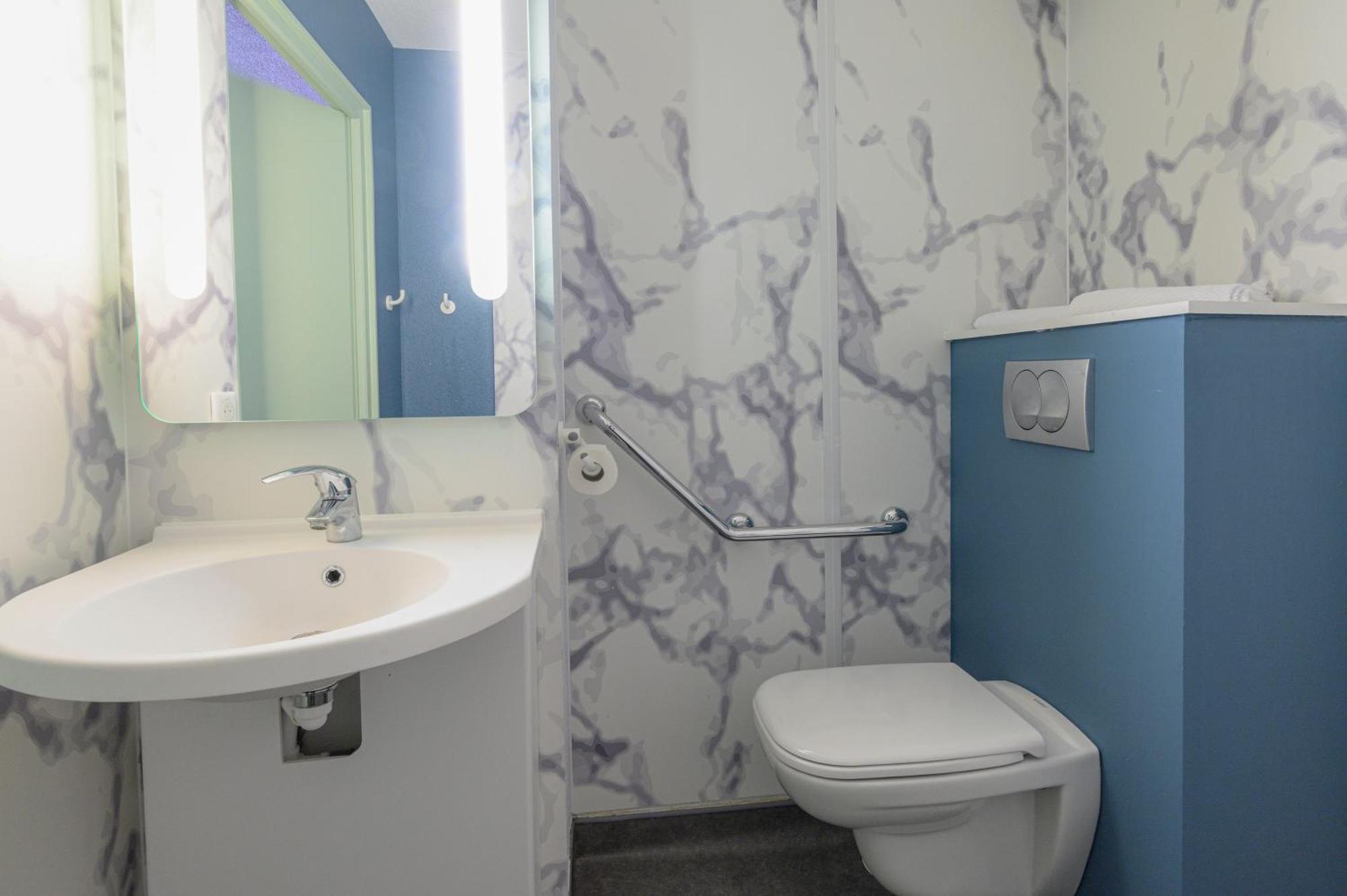 Ibis Budget Saint-Etienne Stade מראה חיצוני תמונה